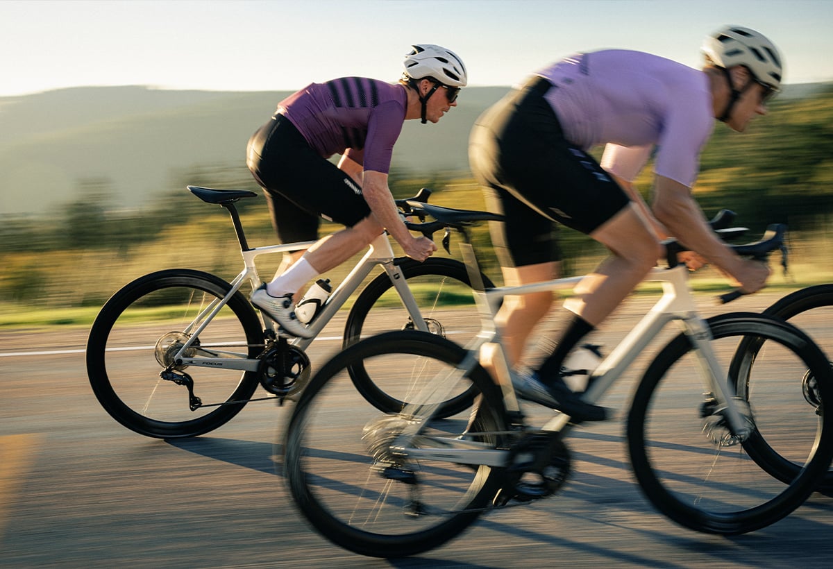 The aero road bike for all ambitions: FOCUS IZALCO MAX