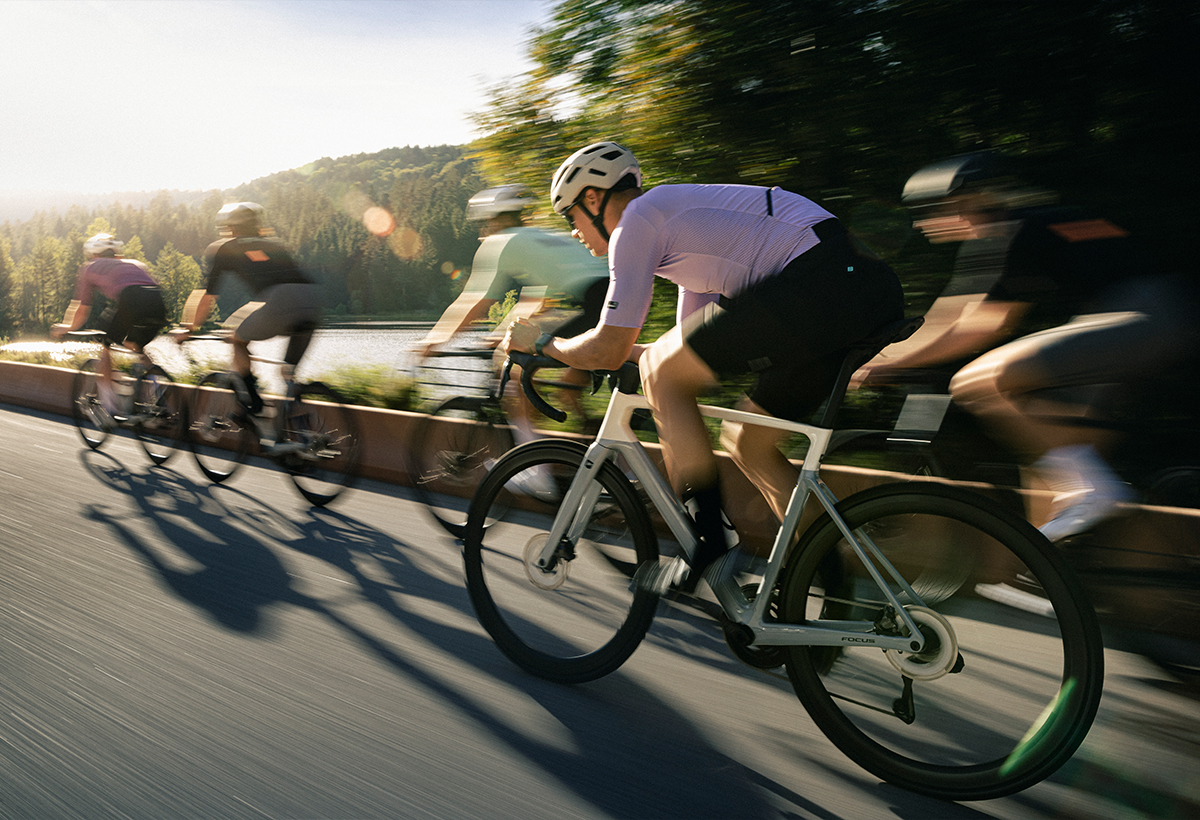 The aero road bike for all ambitions: FOCUS IZALCO MAX