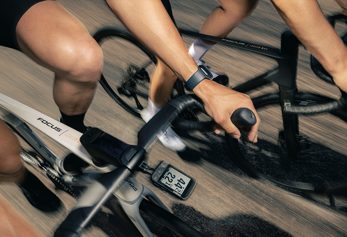 The aero road bike for all ambitions: FOCUS IZALCO MAX
