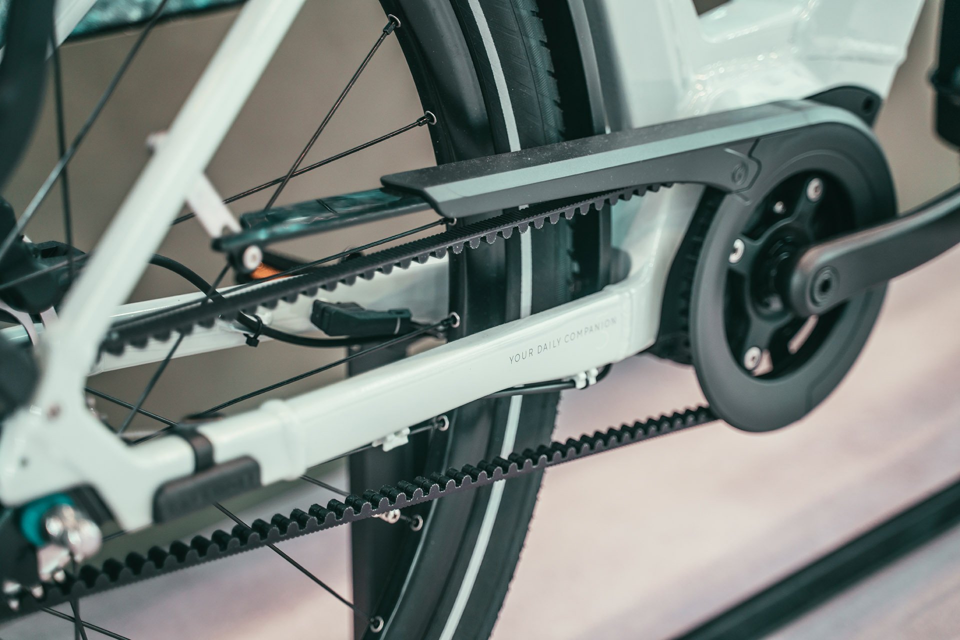 E-Bikes mit Riemenantrieb E-Bikes mit Riemenantrieb