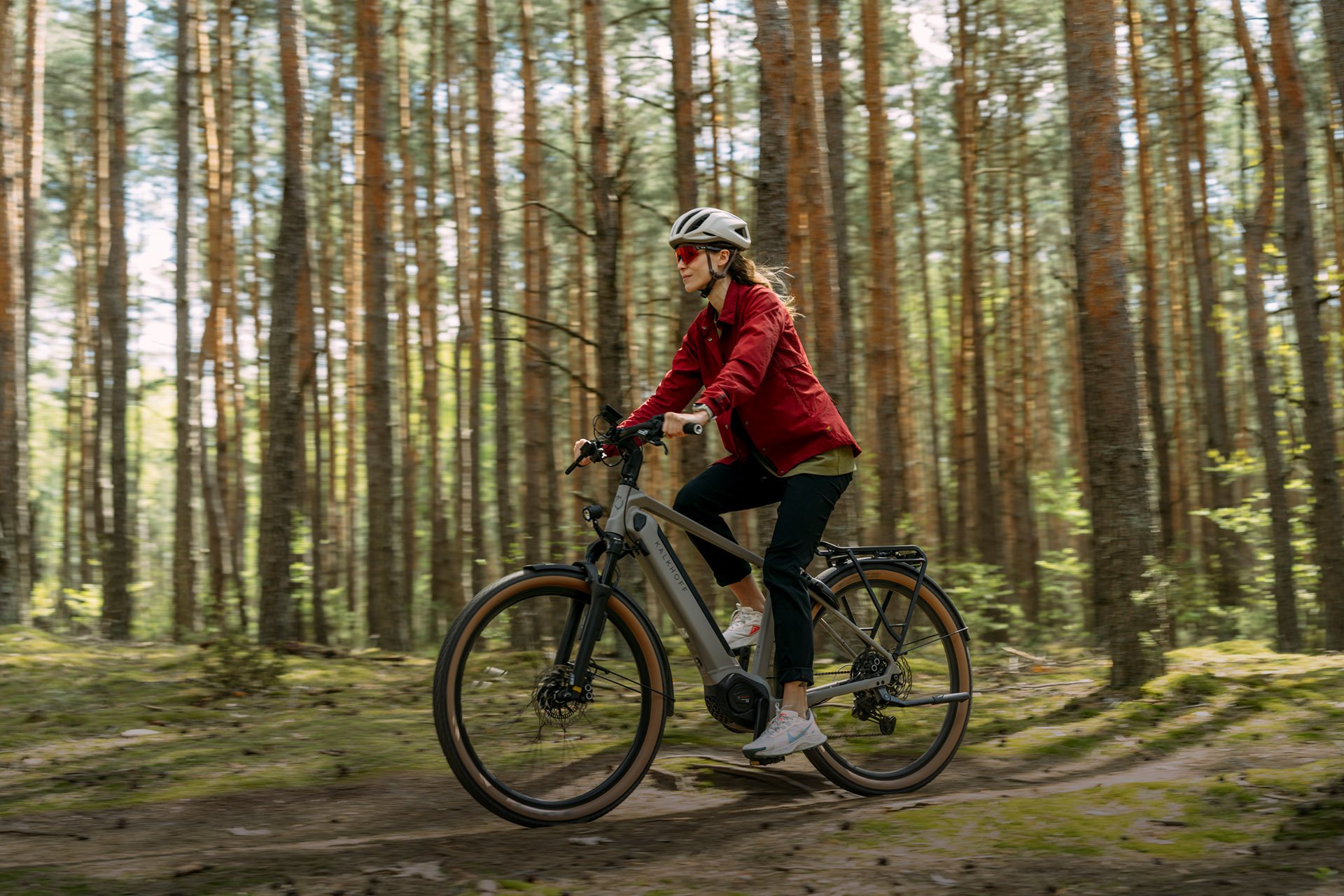 Radfahrerin E-Bike Kalkhoff