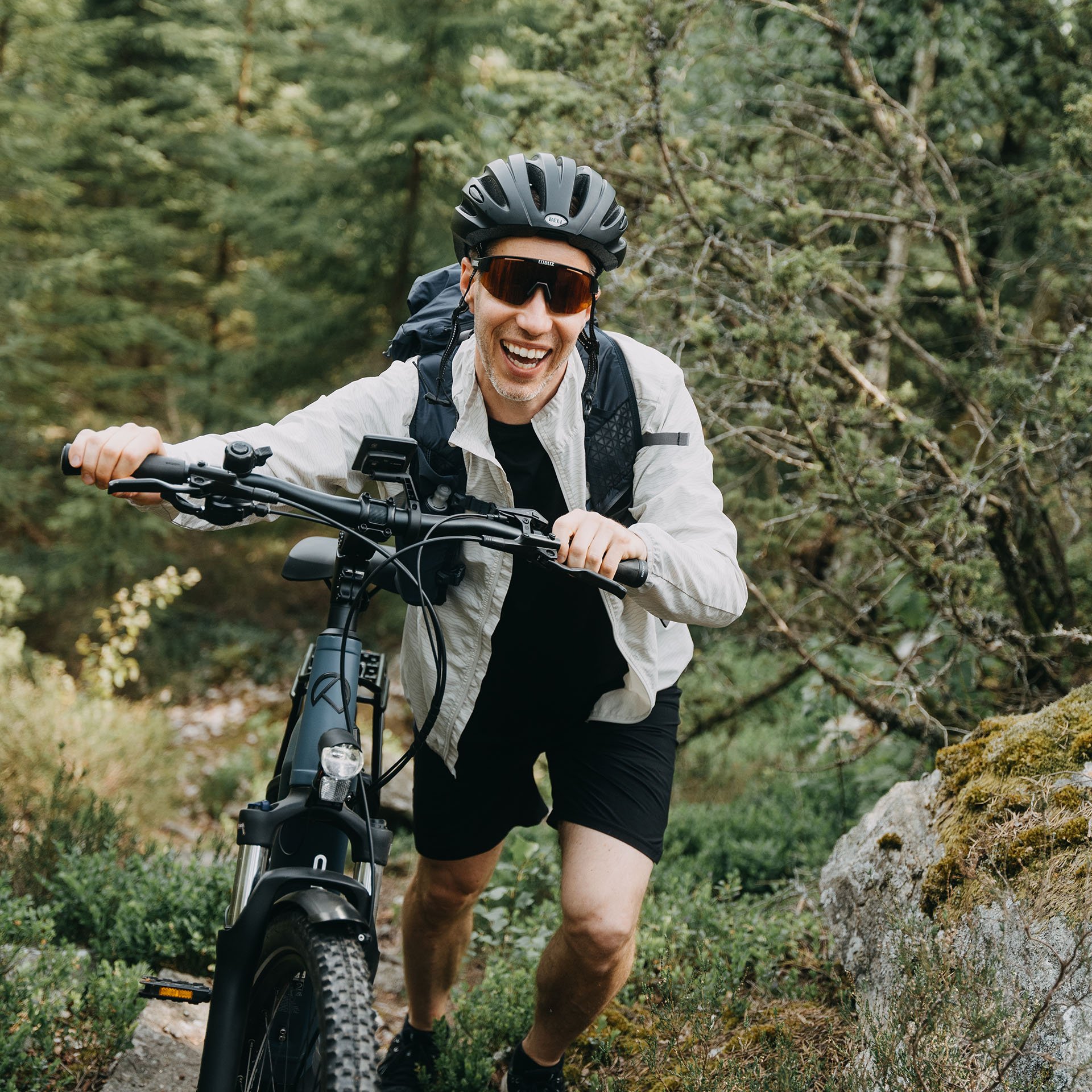 Eine typische Ursache für Knieschmerzen beim E-Biken sind Überlastungen. (Foto: Kalkhoff) Eine typische Ursache für Knieschmerzen beim E-Biken sind Überlastungen. (Foto: Kalkhoff)