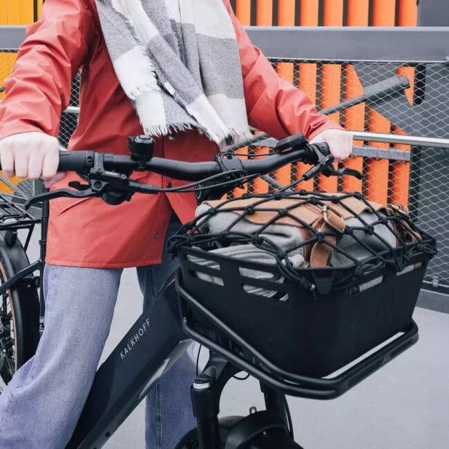 Vollgepackter Frontcarrier vom Image Kalkhoff E-Bike