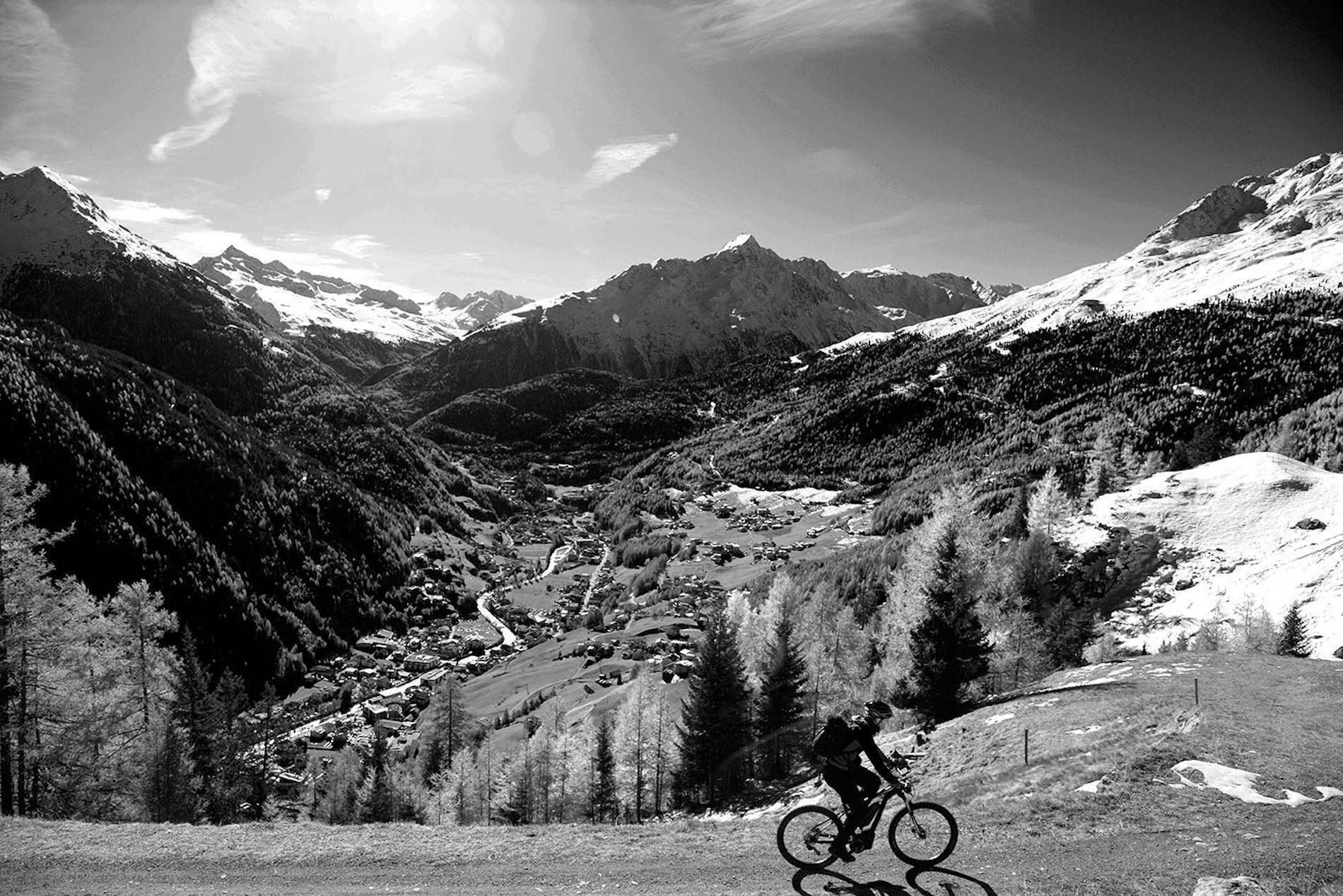 Se rendre à la coupe du monde de ski – en vtt de montagne électrique 