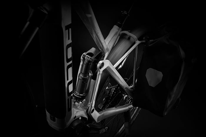130 mm F.O.L.D. travel suspension: FOCUS THRON² The new FOCUS THRON² with 130 mm F.O.L.D. travel suspension.
