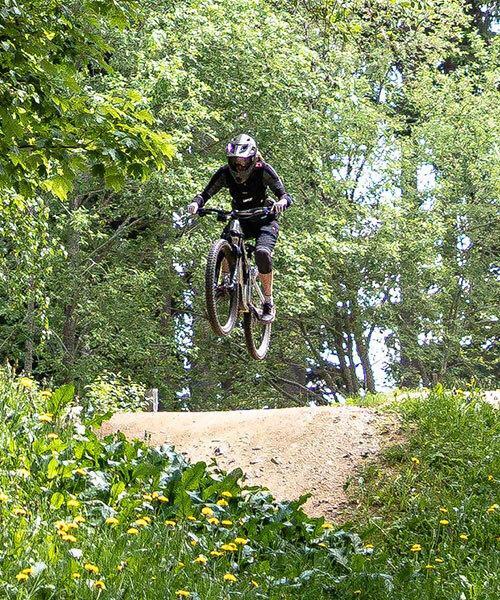 MARJAM JUMPING