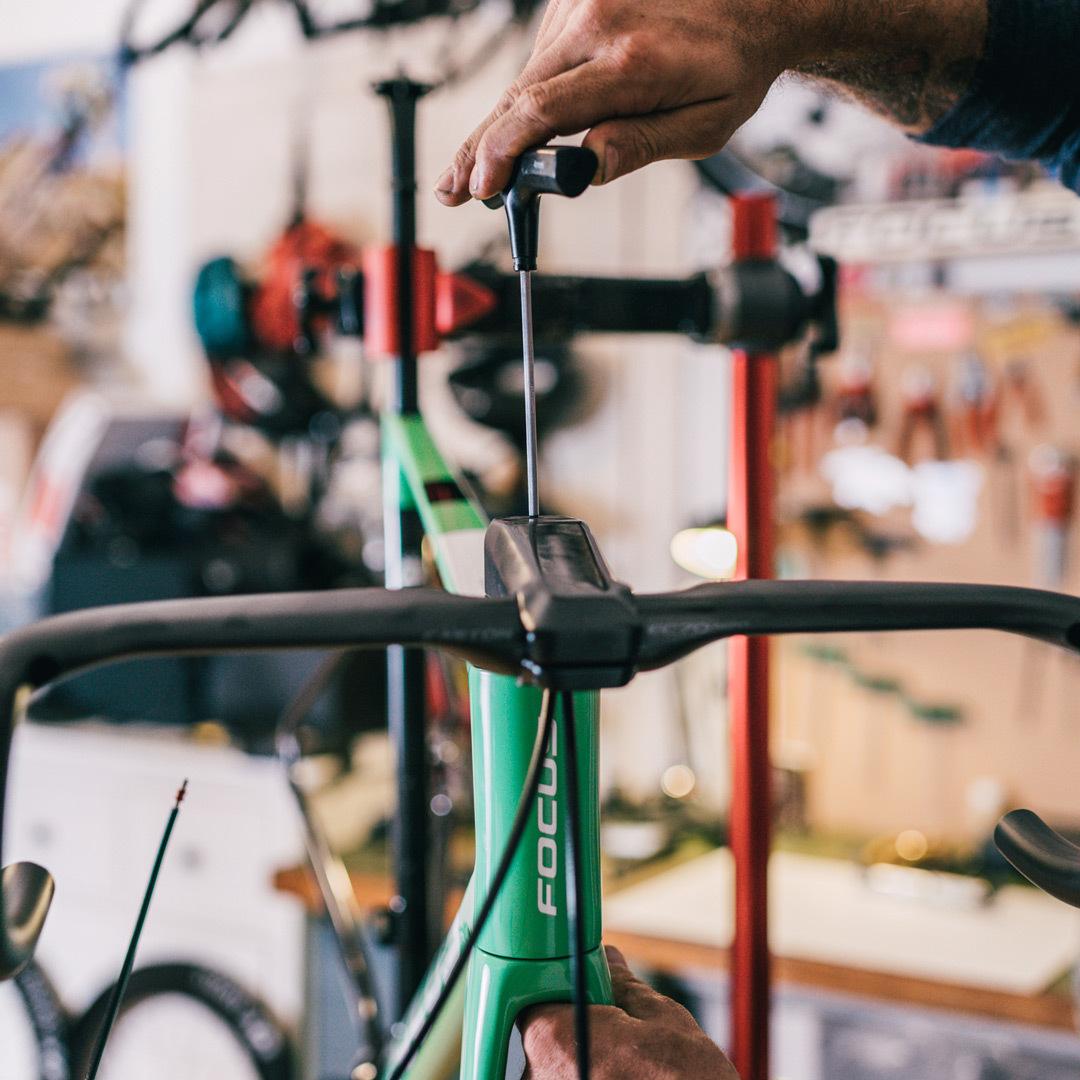 IZALCO MAX