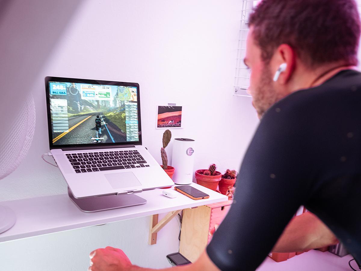 Zwift FOCUS Rides Colour of Pari